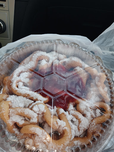 Donut Shop «The Treat Shop RVA», reviews and photos, 6114 Jahnke Rd, Richmond, VA 23225, USA