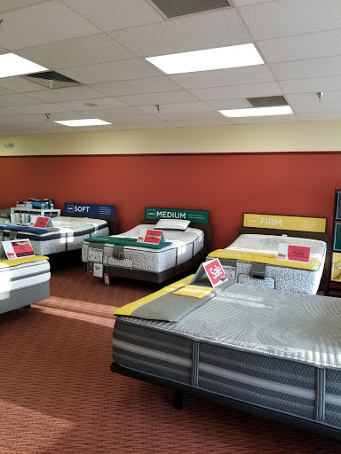 Mattress Store «Mattress Firm Elizabethtown», reviews and photos, 1607 S Market St, Elizabethtown, PA 17022, USA