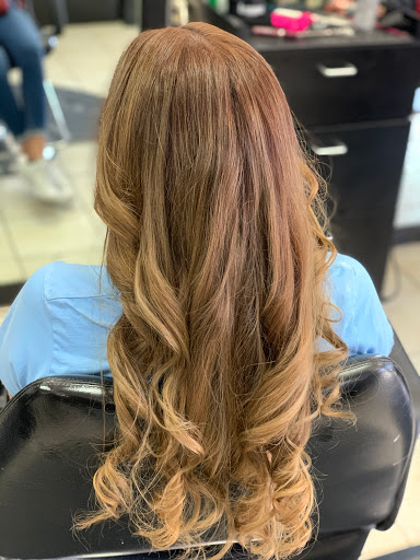 Beauty Salon «4 Looks Beauty Salon», reviews and photos, 12879 Josey Ln, Farmers Branch, TX 75234, USA