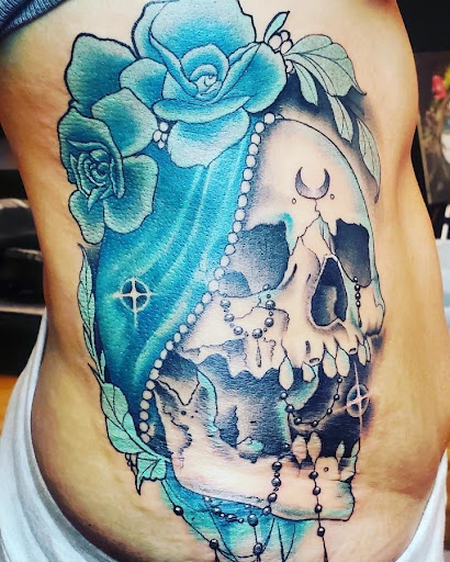 Explore hip thigh tattoo ideas, creative tattoo ideas in Houston, available at RS3 Studios