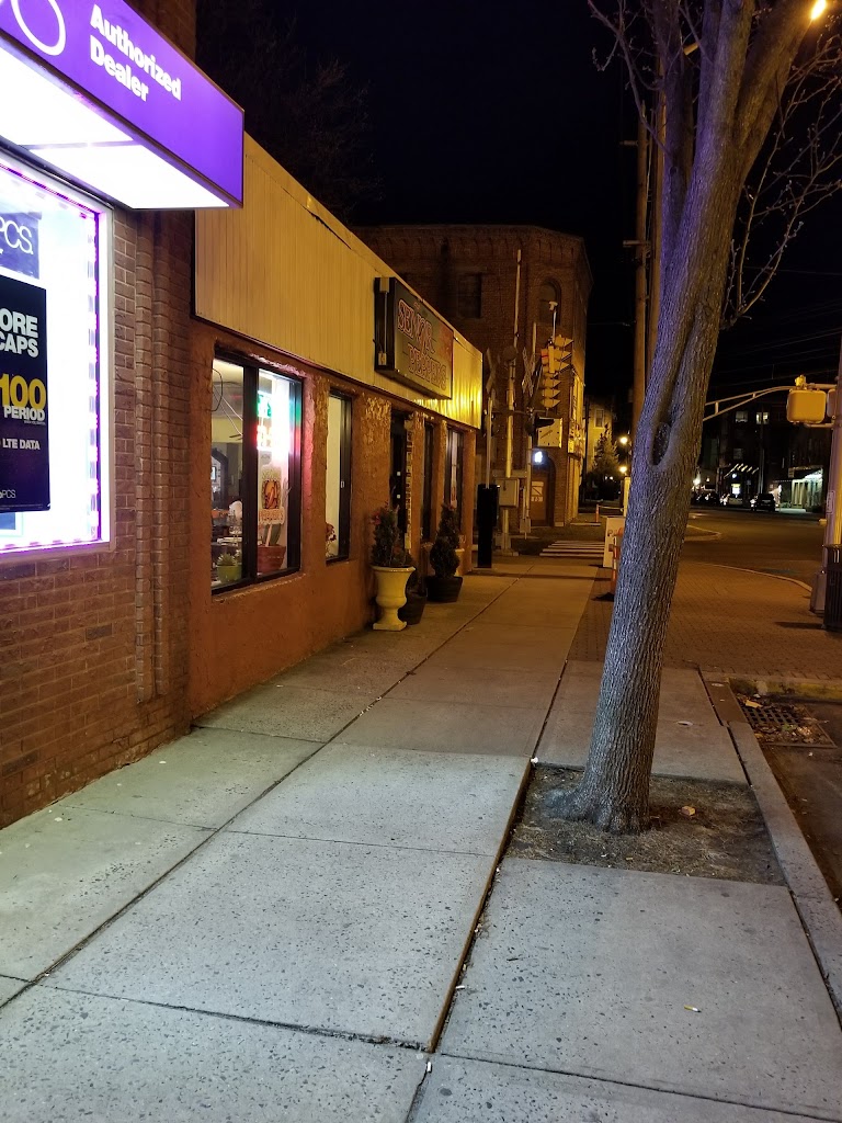 El Señor Pepper's 07701