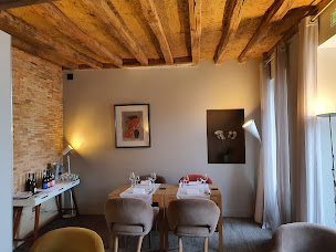 Photo n°24 de La Robe à Montaigu ()