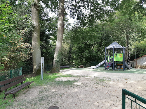 attractions Parc Casimir Davaine Garches