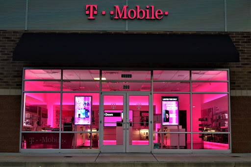 Cell Phone Store «T-Mobile», reviews and photos, 46320 Lexington Village Way #200, Lexington Park, MD 20653, USA