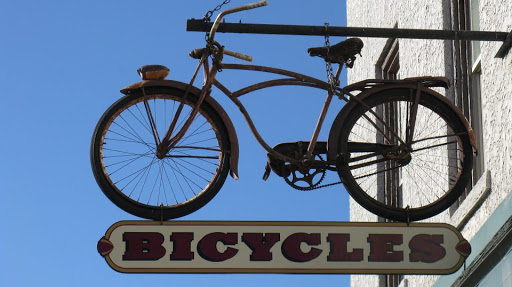 Bicycle Repair Shop «Coulee Bicycle Co.», reviews and photos, 213 Main St, Onalaska, WI 54650, USA