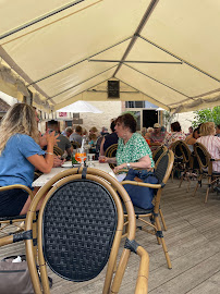 Atmosphère du Restaurant Le Bistrot du Château à Saint-Fargeau - n°5