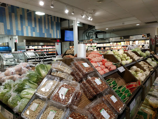 Korean Grocery Store «H Mart», reviews and photos, 3385 Milwaukee Ave, Northbrook, IL 60062, USA