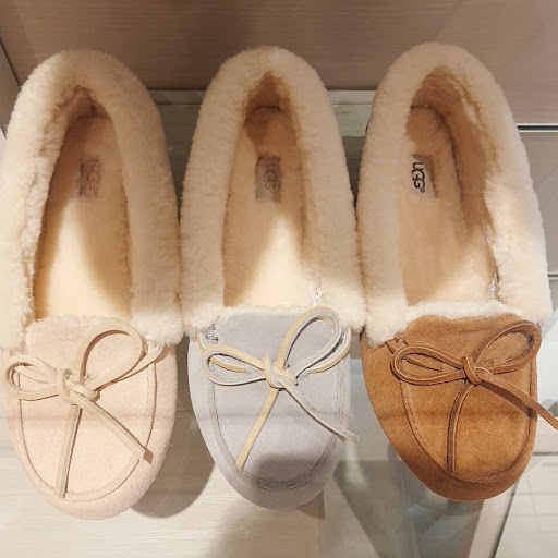 UGG 銀座