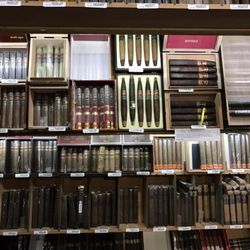 Cigar Shop «Tobacco Junction», reviews and photos, 201 Hempstead Turnpike, Elmont, NY 11003, USA