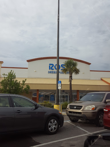 Clothing Store «Ross Dress for Less», reviews and photos, 21605 Village Lakes Shopping Center Dr, Land O Lakes, FL 34639, USA