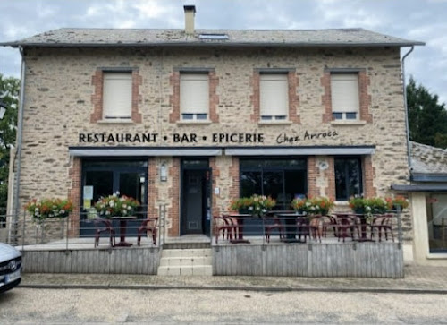 Epicerie Saint y bar à Saint-Ybard