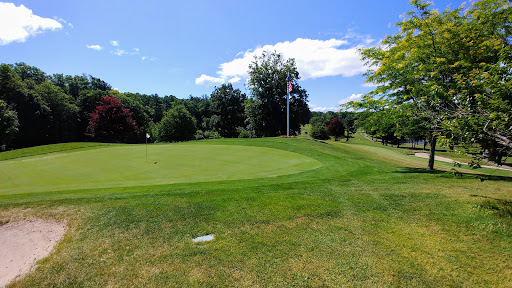 Country Club «Heritage Country Club», reviews and photos, 85 Sampson Rd, Charlton, MA 01507, USA