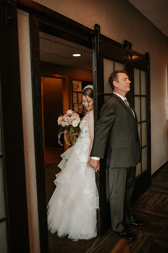 Bridal Shop «Weddings By Tess», reviews and photos, 7625 148th St W, Apple Valley, MN 55124, USA