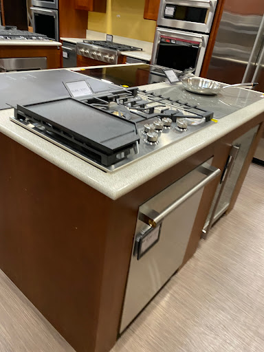 Electronics Store «Best Buy», reviews and photos, 45575 Dulles Eastern Plaza #188, Sterling, VA 20166, USA