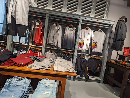 Clothing Store «Hollister Co.», reviews and photos, 9777 SW Washington Square Rd, Tigard, OR 97223, USA