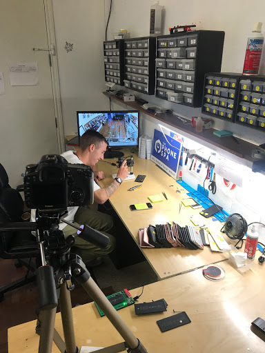 Cell Phone Store «The Phone Spa», reviews and photos, 22750 Ventura Blvd, Woodland Hills, CA 91364, USA