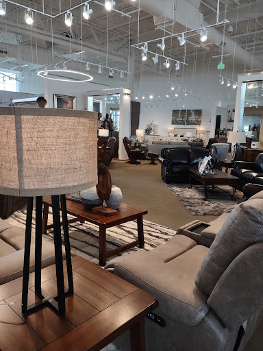 Furniture Store «Rooms To Go Furniture Store - Daytona Beach», reviews and photos, 2375 W International Speedway Blvd, Daytona Beach, FL 32114, USA