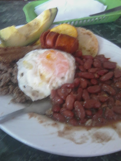 Restaurante La Embajada Santandereana, Villa Maria I, Suba