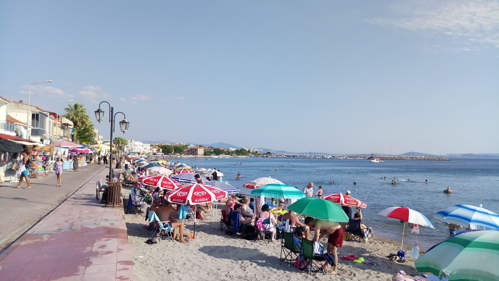 Candarli Plaji'in fotoğrafı imkanlar alanı