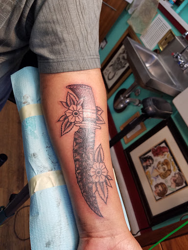 Tattoo Shop «Dedication Tattoo», reviews and photos, 1905 S Broadway, Denver, CO 80210, USA