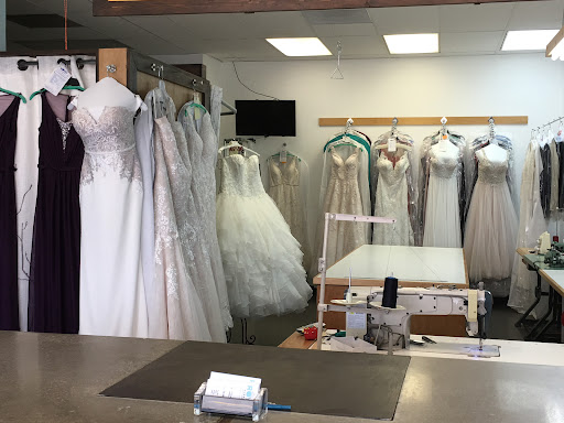 Dry Cleaner «Royal Dry Cleaners», reviews and photos, 777 E Aurora Rd, Macedonia, OH 44056, USA