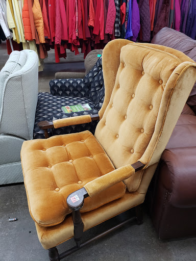 Thrift Store «Community Thrift Store», reviews and photos, 37545 S Gratiot Ave, Charter Twp of Clinton, MI 48036, USA