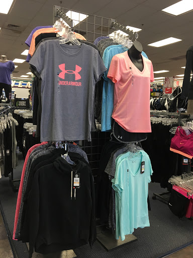 Sporting Goods Store «Big 5 Sporting Goods», reviews and photos, 965 S Val Vista Dr, Gilbert, AZ 85296, USA