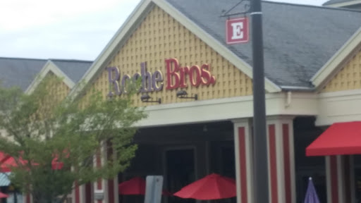 Supermarket «Roche Bros. Mashpee», reviews and photos, 11 Commercial St, Mashpee, MA 02649, USA