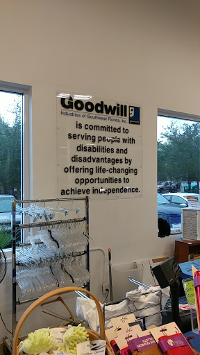 Thrift Store «Goodwill Retail & Donation Center», reviews and photos, 13500 Plantation Rd, Fort Myers, FL 33966, USA