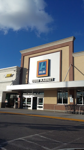 Supermarket «ALDI», reviews and photos, 2481 Okeechobee Blvd, West Palm Beach, FL 33409, USA