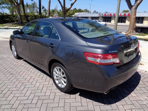 Used Car Dealer «Rolling Wheels Inc», reviews and photos, 125 E Sunrise Blvd, Fort Lauderdale, FL 33304, USA