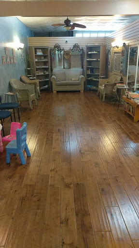 Lingerie Store «Creative Woman Wizard of Bras», reviews and photos, 1530 S Myrtle Ave, Monrovia, CA 91016, USA