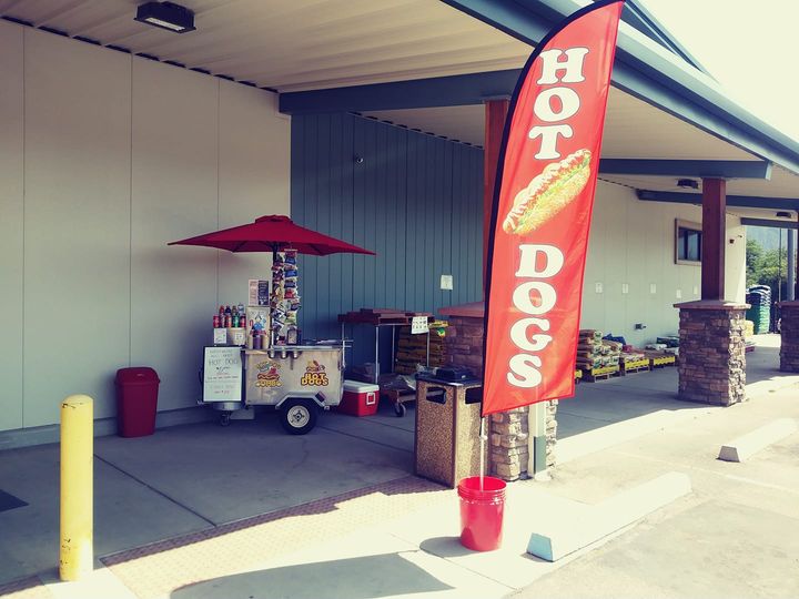 Mountain Dogz and Burgers 80863