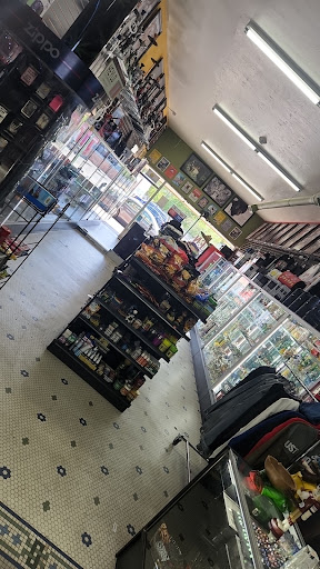 Tobacco Shop «Keep Sake Smoke Shop», reviews and photos, 253 W Yosemite Ave, Manteca, CA 95336, USA