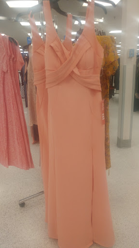 Clothing Store «Ross Dress for Less», reviews and photos, 4943 S Broadway Ave, Tyler, TX 75703, USA