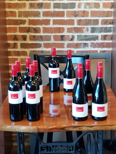 Wine Store «Red Gamay Wines & Liquors», reviews and photos, 45 Merrick Rd, Amityville, NY 11701, USA