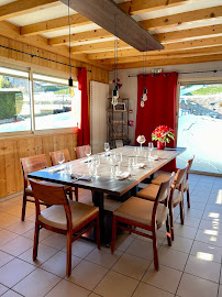 Atmosphère du Restaurant français Auberge du pont des pierres à Montanges - n°5