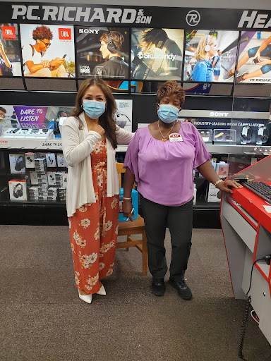 Appliance Store «P.C. Richard & Son», reviews and photos, 42-99 Francis Lewis Blvd, Bayside, NY 11361, USA