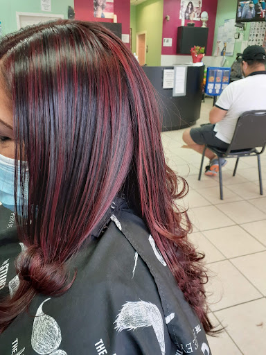 Beauty Salon «Kary Elys Hair Salon», reviews and photos, 111 N 6th St, Conroe, TX 77301, USA