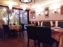 Atmosphère du Restaurant asiatique Restauran Kim Long à Saint-Cyprien - n°14