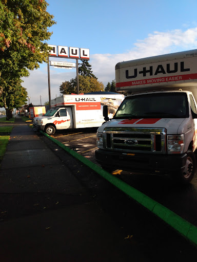 Truck Rental Agency «U-Haul Moving & Storage of Milwaukie», reviews and photos, 14310 SE McLoughlin Blvd, Milwaukie, OR 97267, USA