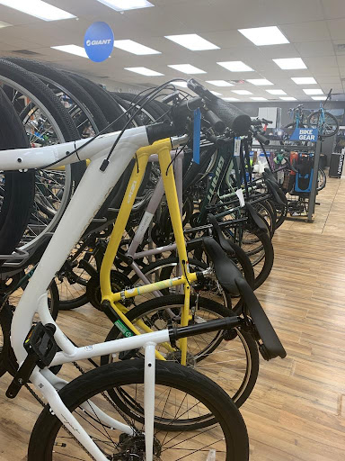 Bicycle Store «Middletown Cycling & Fitness», reviews and photos, 11519 Shelbyville Rd, Louisville, KY 40243, USA