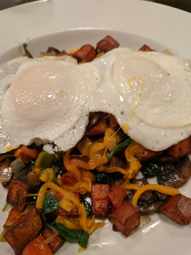 Restaurant «Uptowne Cafe», reviews and photos, 1217 Caledonia St, La Crosse, WI 54603, USA