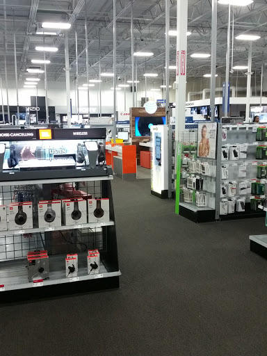 Electronics Store «Best Buy», reviews and photos, 975 North Point Dr, Alpharetta, GA 30022, USA
