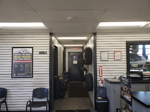 Auto Repair Shop «Mr Tire Auto Service Centers», reviews and photos, 21730 Great Mills Rd, Lexington Park, MD 20653, USA