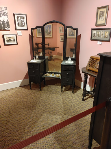 Movie Theater «Ritz Theatre and Museum», reviews and photos, 829 N Davis St, Jacksonville, FL 32202, USA