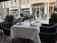 Atmosphère du Restaurant L'Institution à Antibes - n°3