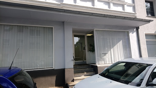 Janusz Koslowski and Robert Kowalski Veterinarians unter Solingen, 