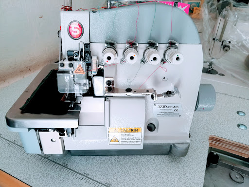 SEWING MACHINES LA 12