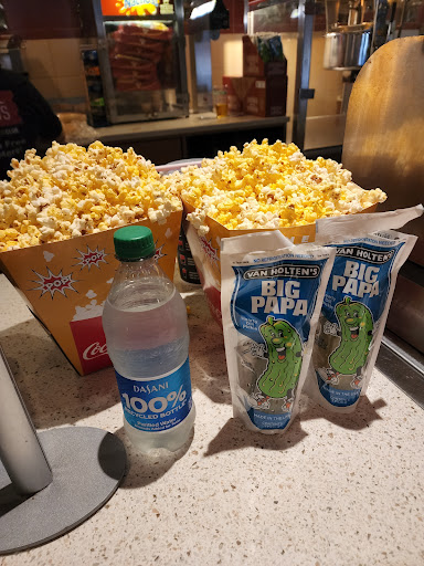 Movie Theater «Cinemark 16 and XD», reviews and photos, 401 S Expressway 83, Harlingen, TX 78550, USA